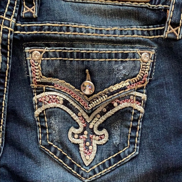 Jeans - Picture 11 of 13